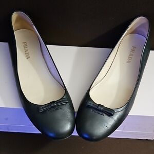 Prada Black Leather Round-Toe Ballet Flats with Bow